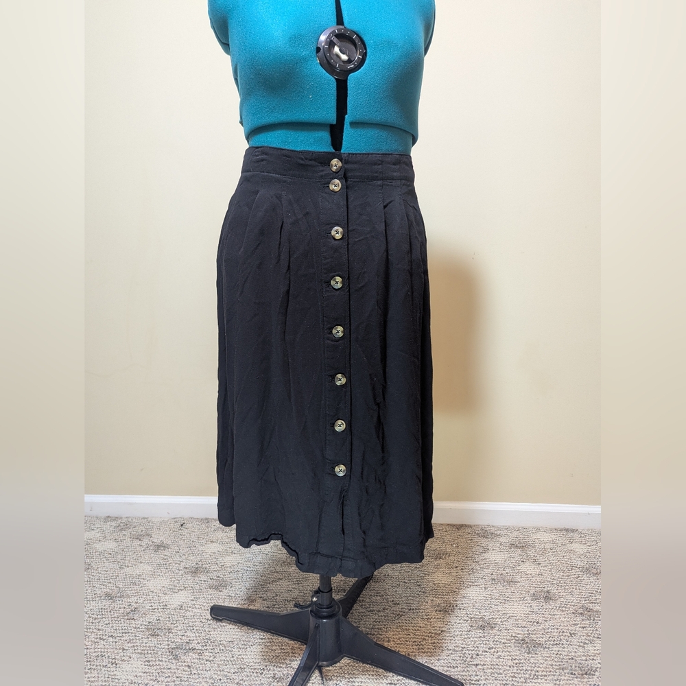 Time & Tru- Black Button-Down Skirt